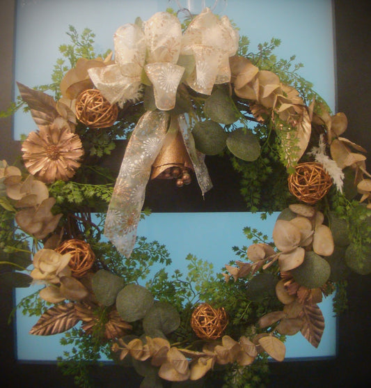 Rose Gold 18" Wreath